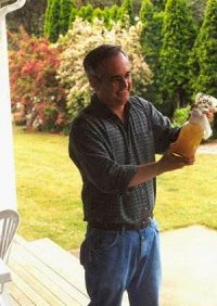 dan making margarita's